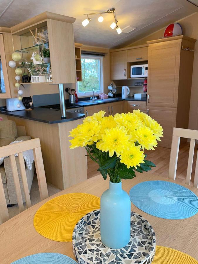 Caravan For Rent At Tattershall Holiday Park Extérieur photo