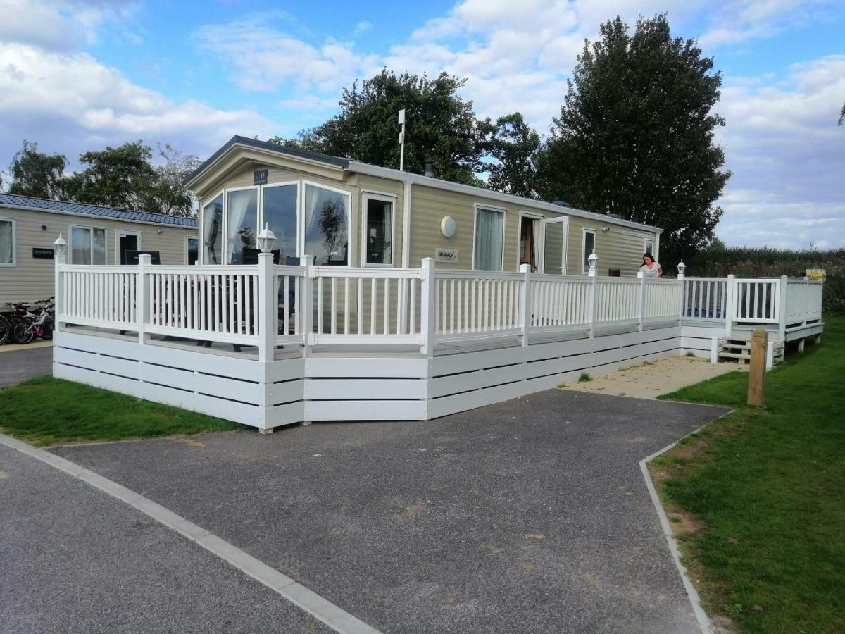 Caravan For Rent At Tattershall Holiday Park Extérieur photo