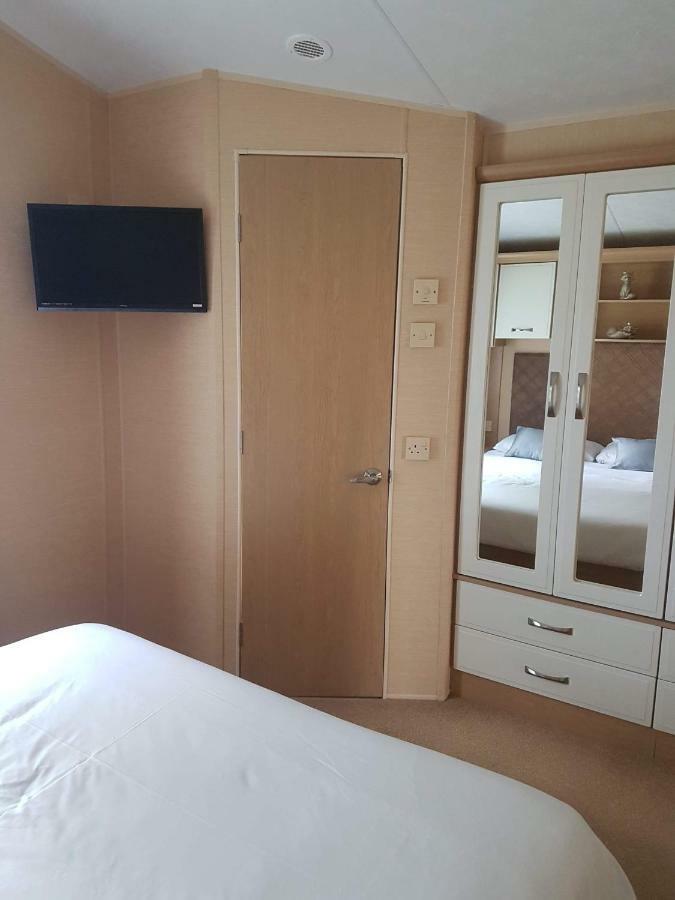 Caravan For Rent At Tattershall Holiday Park Extérieur photo